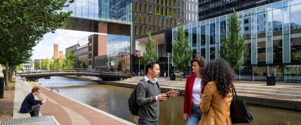 Mastering Modern Finance: A Fintech Transition to Blockchain image